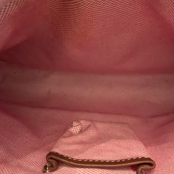 Beautiful Dooney and Bourke Satchel Bag - Picture 11 of 12